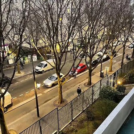 Appartement Logement Cosy A 2 Pas Du Parc Des Buttes Chaumont. *